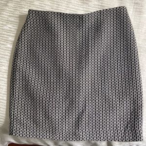 Business skirt - banana republic - lightly worn